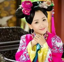 女明星古装剧带花造型对比,刘诗诗头花抢戏,佟丽娅简直太美了
