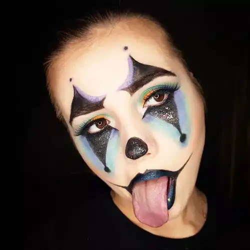 小scos精灵旅社,j姐lv丧尸妆万圣节是化妆界的大轰趴
