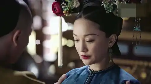 如懿传周迅替惢心和江太医向皇上求赐婚,皇上想借此弥补惢心
