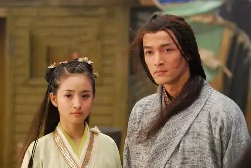 郭靖在射雕里天下无敌,为何到了神雕里却谁都打不过