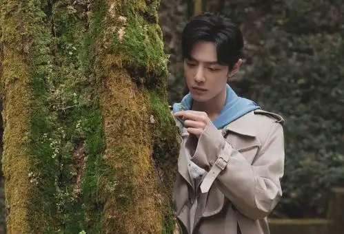 肖战触底反弹,王一博热度反转,突然发新歌是公司的无奈之举
