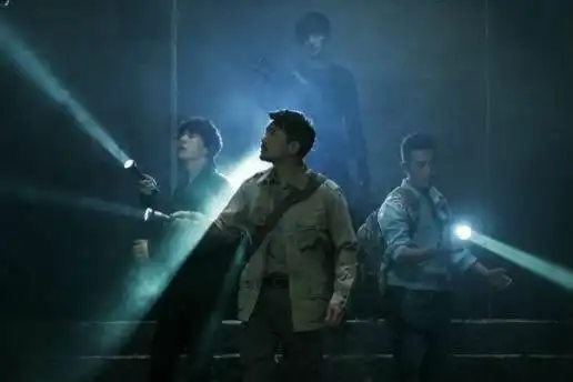 盗墓笔记的鬼影为什么不想让别人接近张家古楼
