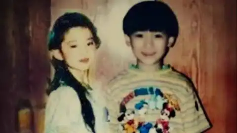 刘亦菲对朱一龙的千层恋爱套路武汉神仙组的真人cp脑洞哔哩哔哩bilibili
