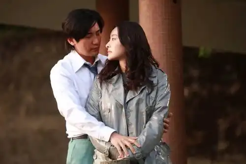 黄金有罪多条感情线角色感情关系超复杂
