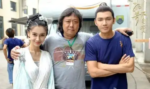 因杨颖身价暴跌,隐婚生子还装单身,48岁的钟汉良冤不冤