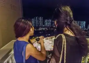 港漂女孩租房记房租太贵蜗居劏房