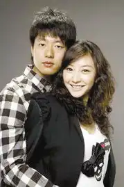 姚晨凌潇肃昨发声明证实离婚
