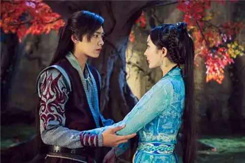 杨幂李易峰古剑奇谭全集剧情大结局屠苏被逐出师门
