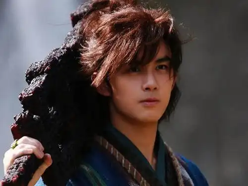 于荣光会错意,剧版斗破苍穹4大改编问题,让原著粉直接弃剧