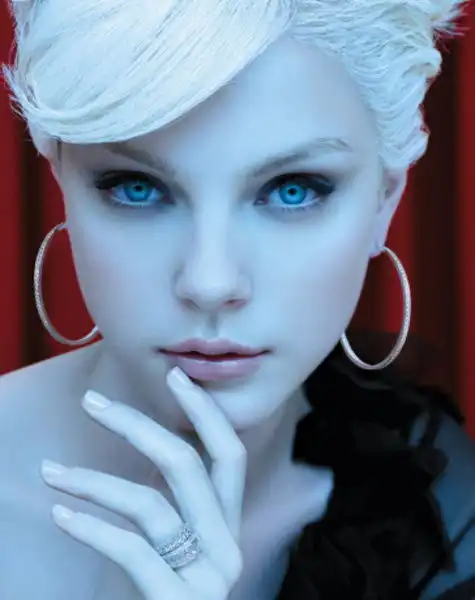 迷离妩媚的蓝灰色眼睛那摄人心魂的湛蓝眼堆糖,美图壁纸兴趣社区
