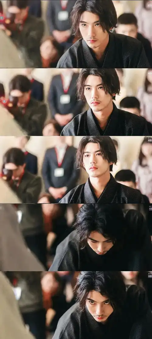 其实我有当过贺来贤人的颜粉,就那我是大哥大的黄毛主角