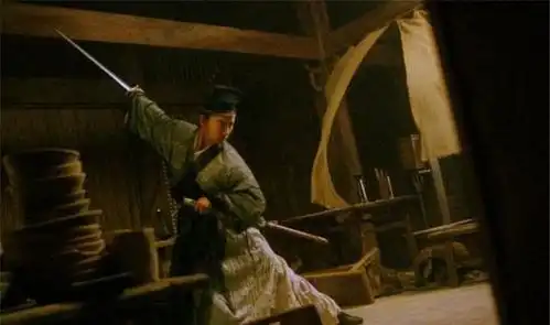 1992年,王家卫这部武侠片拍了2年,导致梁家辉不再和他合作