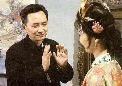 87版红楼梦罕见幕后花絮照曝光
