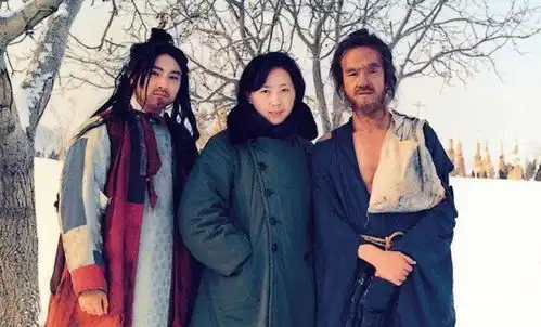 87版红楼梦三位男主在拍戏时遇到了真爱,三十多年伉俪情深
