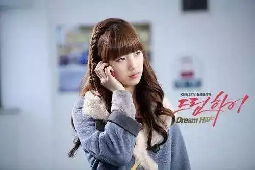 裴秀智李栋旭分手凭借国民初恋颜收割众多男神的她,私服穿搭更是优秀
