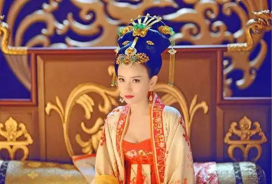 后宫美女最害怕的东西,卫子夫因此自尽,武媚娘靠它当上皇帝