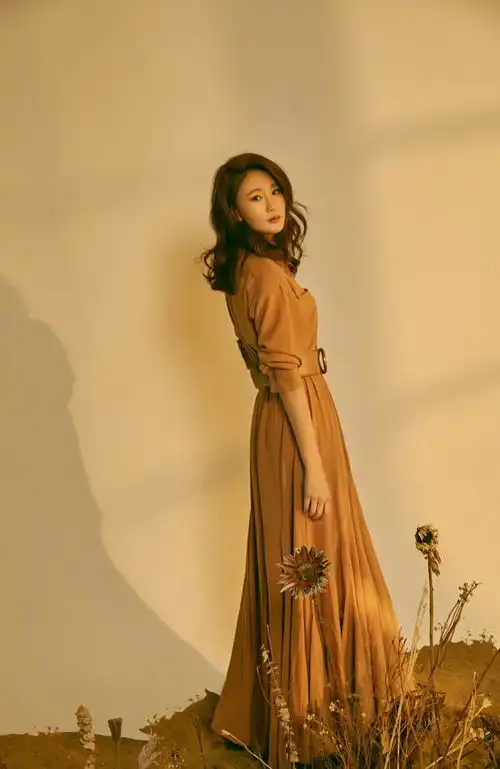 猎毒人侯梦莎不惧挑战刻画女律师,沙漠中化身万人迷圈粉