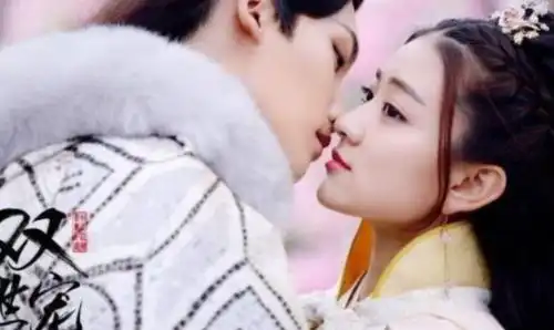 吻到嘴软的5部剧,双世宠妃不算啥,最后一部有86场吻戏

