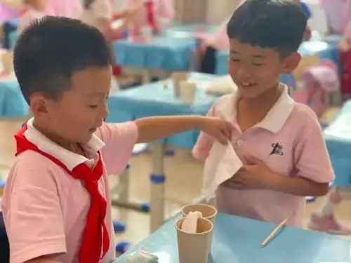 科学欢乐汇福海校区趣味小实验玩不停