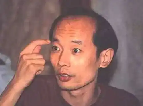 首位华人戛纳影帝,和妻子恩爱37年却无儿女,如今67岁的他怎样了