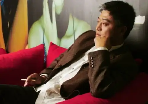 胜者为王演员现状小结巴已成为上市公司老总,他却去世多年
