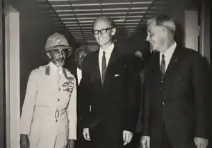 教练和赤脚跑者一个不为人知的伟人
