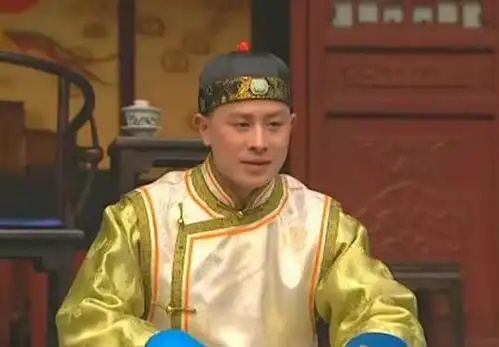 雍正王朝里李卫为什么要提醒雍正杀弘时保住弘历
