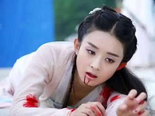 有人吐血像喷泉,有人吐血真绝美,这6位吐血演得太好,凄惨唯美
