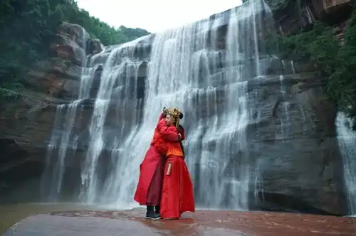 赤水取景拍摄的电视剧夜天子点击量破2000万,大赤水上镜更美