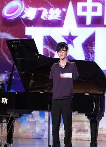 中国达人秀第三场断臂钢琴师挑战世界达人
