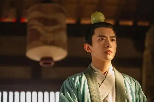 易烊千玺与他们再度合作,为奇迹拍摄剧照,风格让人太期待
