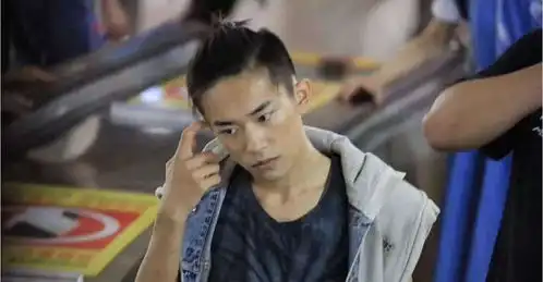 易烊千玺凭什么这么牛回顾他走过的路,一切都有迹可循
