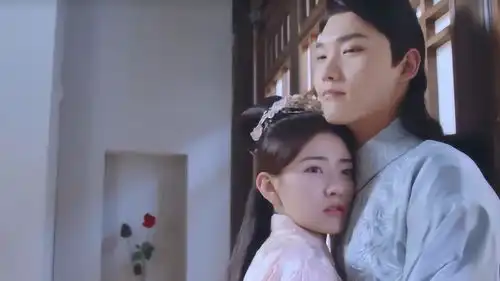 双世宠妃2流觞病重,小檀误将药丸当巧克力,流觞一言不合喂药吻