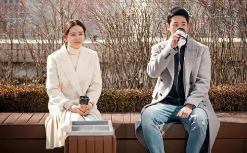 双宋夫妇为灵感的姐弟恋新剧,春天就要看这样的下饭甜宠剧