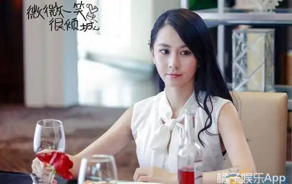 还记得微微一笑很倾城里的小雨妖妖吗她现在长这样啦
