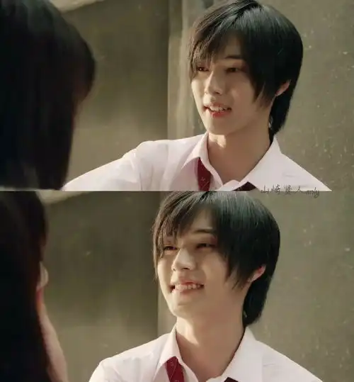 被穿制服的他们撩到心肝颤,赖床舔屏才是假期王道