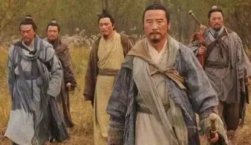 吃粽子赛龙舟,端午节究竟是在纪念谁