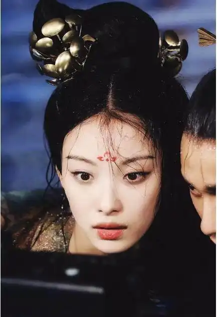 林允的古装神颜值上热搜,网友根本是照骗啊