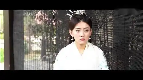 双世宠妃2花絮特辑檀儿请安遭遇八王爷内急

