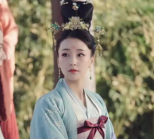 这2部冷门网剧,古装造型好惊艳果然不请大咖就有钱搞服化
