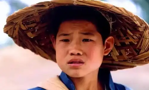 小兵张嘎中的穿帮镜头,整整骗了我一个童年,导演你故意的吗