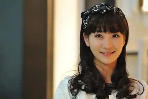 最不适合清宫装的女星陈冲邬君梅上榜,明玉武侠妆酷似神仙姐姐
