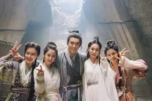 他曾是杨洋主演电视剧里面的龙套,如今出演新倚天帅过张无忌
