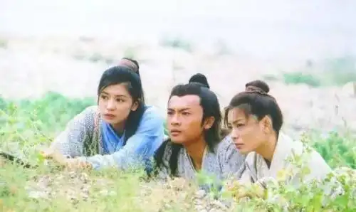 倚天屠龙记中,张无忌为什么没选择周芷若,而是选择了赵敏