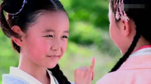 童星蒋依依演天坑鹰猎遭遇网络暴力,还连累家人被骂
