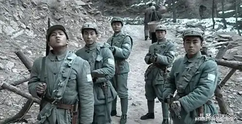 同样是二营长的意大利炮,两版亮剑却天差地别,新版犹如纸糊片
