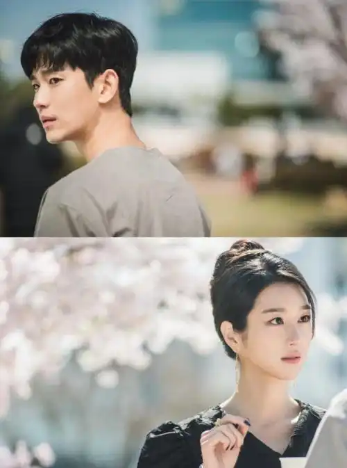 比起金秀贤的腹肌,我更馋女主的巴掌腰
