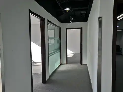 中关村丨方正国际大厦丨随时看房丨紧邻地铁丨使用率高丨特价招租出租办公楼租赁北京我爱我家