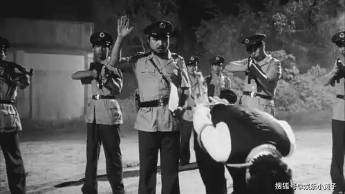 周星驰电影国产凌凌漆10个令人胆寒的现实镜头,你看懂了