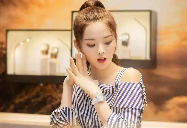 表演之路不好由杨超越主演的连扑成毅主演的新剧也将上线